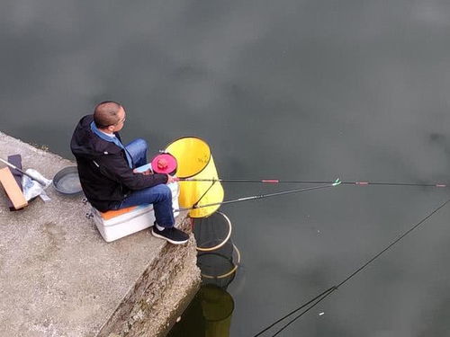 一個男人愛上釣魚說明什麽